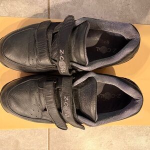 Z-Coil Men's Black Athletic Shoes with Gray Accents